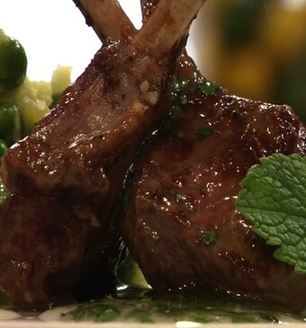 Lamskoteletten met muntsaus