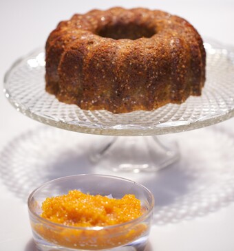 Maanzaad-sesamzaadtulband met oranjebloesemsiroop & abrikozenjam