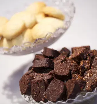 Tahinakoekjes & Arabische noga: chocoladevijgennoga en vijgenamandelnoga