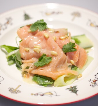 Gerookte zalm met witte chocoladevinaigrette