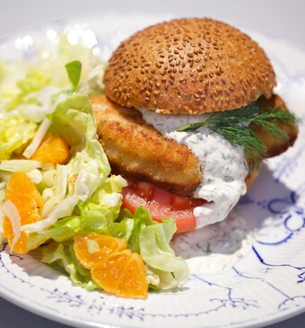 Visburger met dillesaus