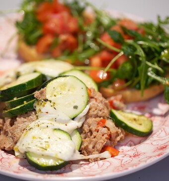 Italiaanse courgette-gehaktschotel