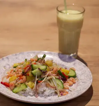 Ananas-garnalenwok