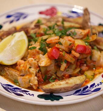 Vispotje met lentegroente