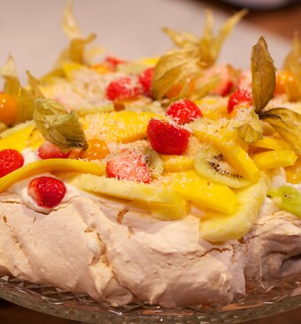 Pavlova tropical