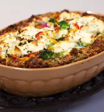 Broccoli-paprikataart met geitenkaas