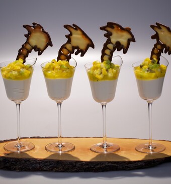 Hawaii tofumousse met tropical salsa