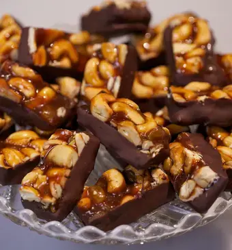 Cashew-karamels