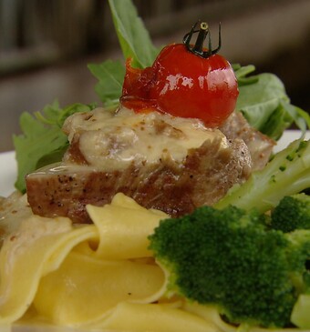 Varkenshaas met le petite doruveal en vijgen