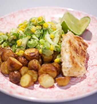 Cajun zeewolf met maïssalade