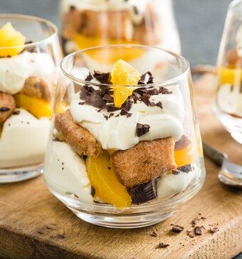 Messy tiramisu met mineola en chocolade