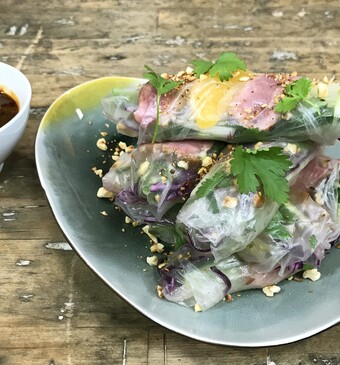 Springrolls met eend en knapperige groenten 