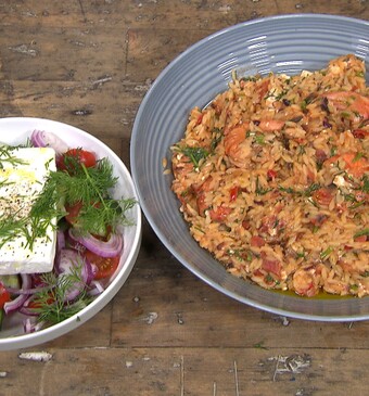 Griekse stijl garnalen in tomatensaus