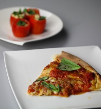 Pizza Margherita &  Gevulde tomaatjes