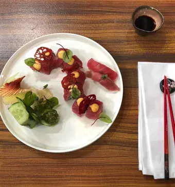 Maki sushi