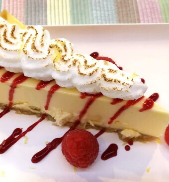 Lemon cheesecake