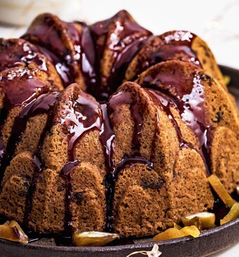 Amandeltulband met dadels en abrikozen