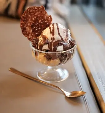 Dame Blanche