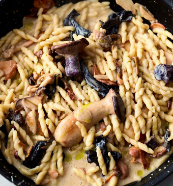 Pasta met paddenstoelen en knoflook