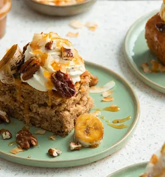 Bananenbrood met mascarponeroom en karamel