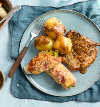 Witlof met ham & kaas, ribkarbonade en aardappeltjes
