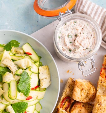 Makreelrillettes met courgettesalade en focaccia
