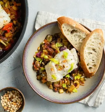 Caponata met gestoofde kabeljauw