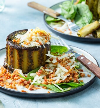 Ovenpasta met spinaziebechamel, pancetta en pecorino
