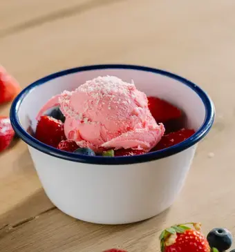 Aardbeienijs