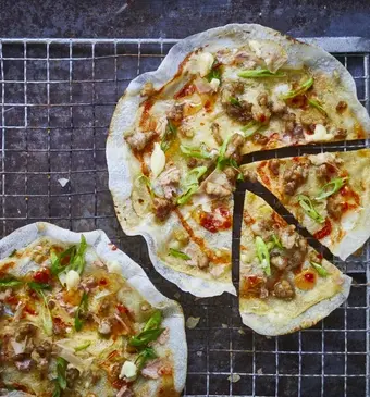 Vietnamese pizza