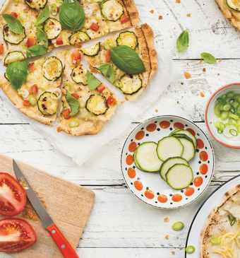Snelle pizza met courgette