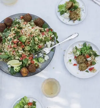 Tabouleh met bloemkool en falafel