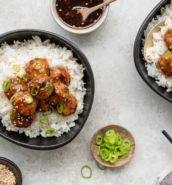 Teriyaki-kipballetjes met rijst