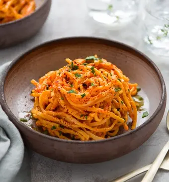 pasta met romige paprikasaus 