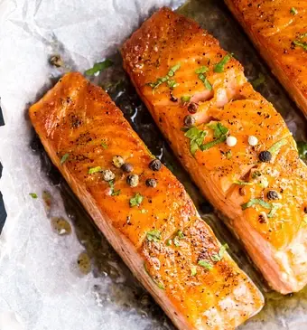zalm uit de oven op bakpapier