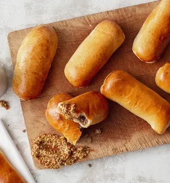 Vegetarische worstenbroodjes