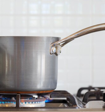 gaspitten schoonmaken