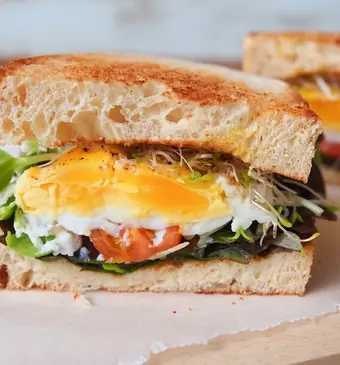 breakfast sandwich