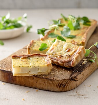 Lentequiche met witte asperges