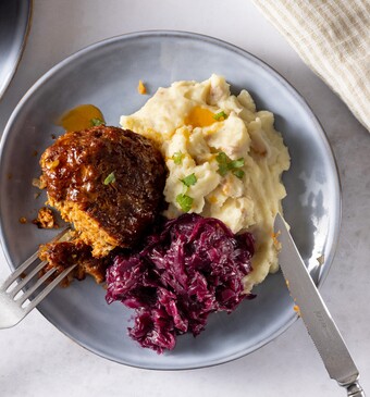 Gehaktbal + rode kool