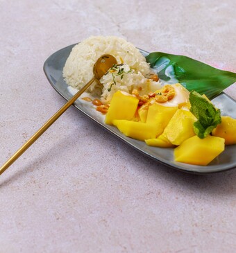 Mango sticky rice