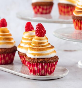 Marshmallow fluff cupcakes
