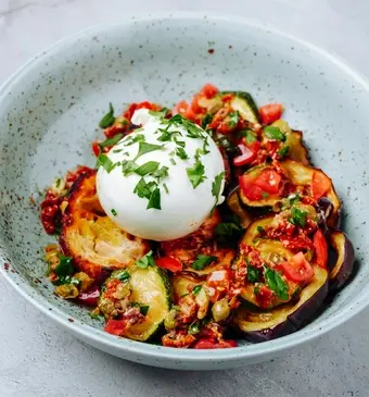 vegetarisch stoofpotje met burrata