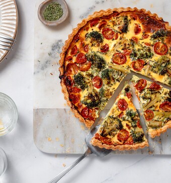 Quiche met cherrytomaat en broccoli
