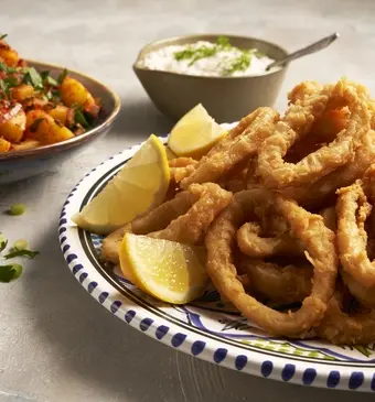 Turkse aardappelsalade en calamaris 
