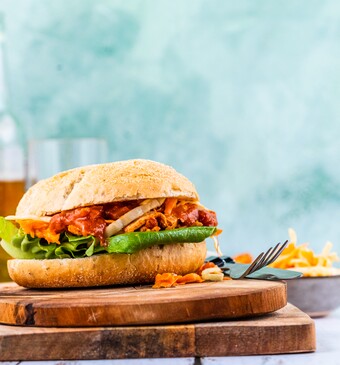 Broodje pulled chicken met zelfgemaakte bbqsaus