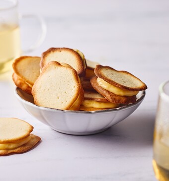 Gevulde boterkoekjes met citroencrème