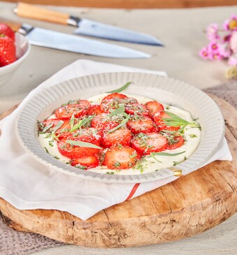 Snel met Mil Heat Aardbeien met dragon-suiker en crème fraîche  
