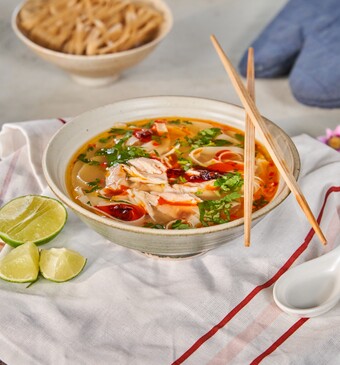 Snel met Miljuschka Pittige noedelsoep met kip  