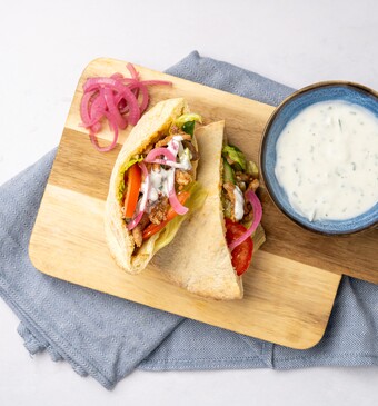 Broodje shoarma met zelfgemaakte knoflooksaus